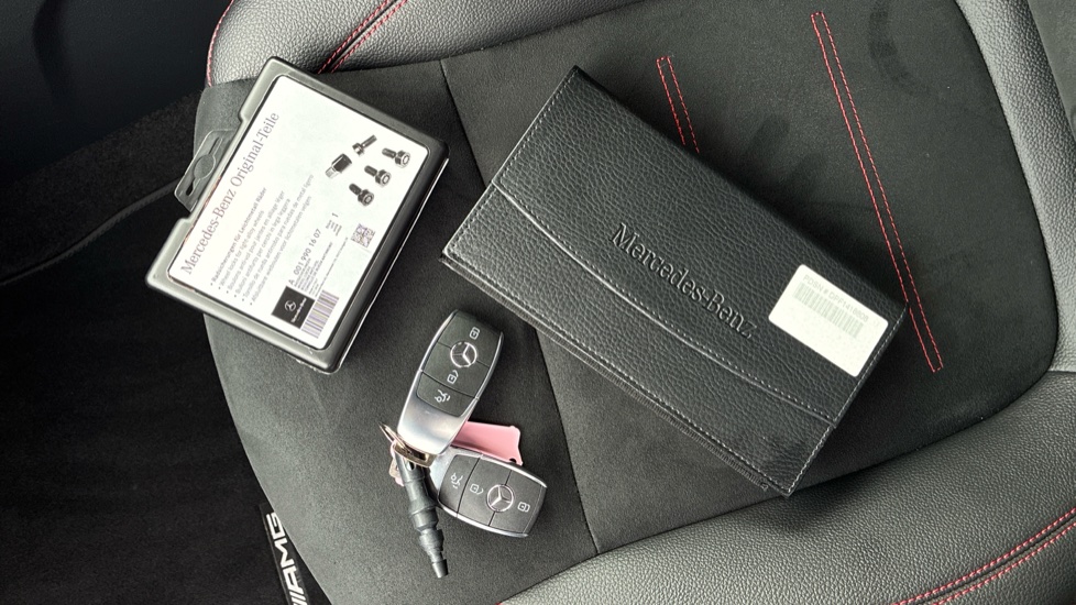 Mercedes-Benz GLB 200 AMG Line Premium 5dr 7G-Tronic Petrol Estate - Image 19