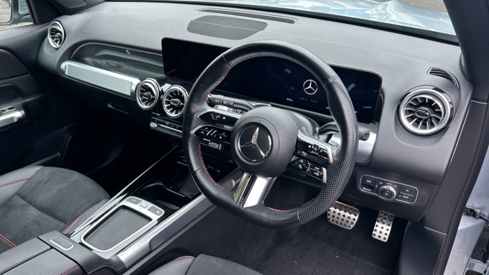 Mercedes-Benz GLB 200 AMG Line Executive 5dr 7G-Tronic Petrol Estate - Image 11
