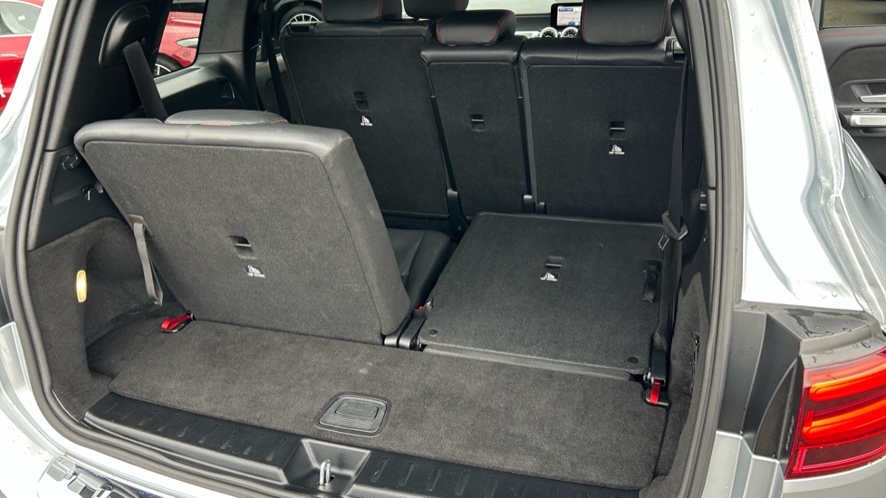 Mercedes-Benz GLB 200 AMG Line Executive 5dr 7G-Tronic Petrol Estate - Image 37