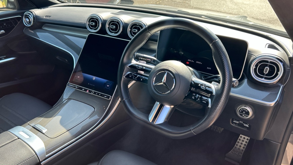 Mercedes-Benz C-Class C200 AMG Line 4dr 9G-Tronic Petrol Saloon - Image 11
