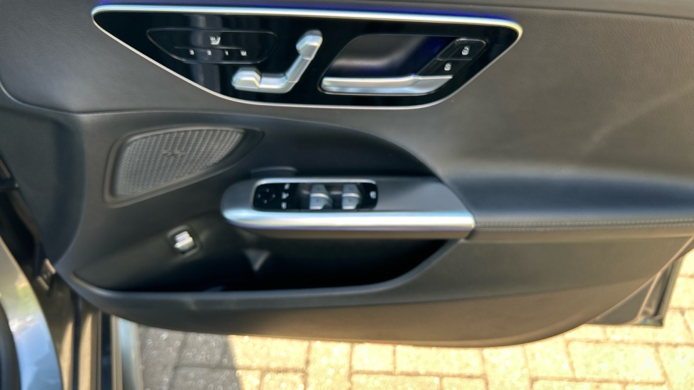 Mercedes-Benz C-Class C200 AMG Line 4dr 9G-Tronic Petrol Saloon - Image 32