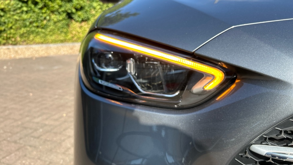Mercedes-Benz C-Class C200 AMG Line 4dr 9G-Tronic Petrol Saloon - Image 37