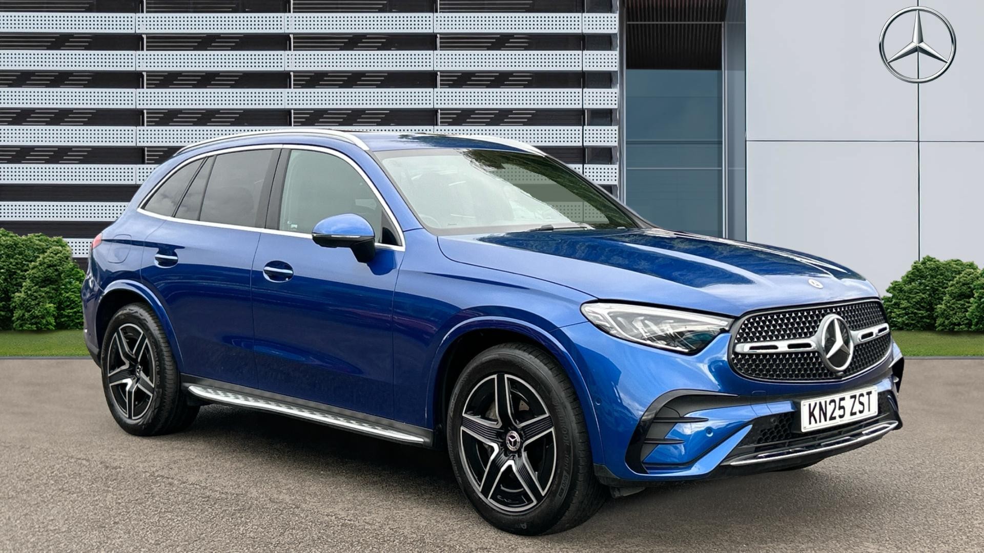 Mercedes-Benz GLC listing photo