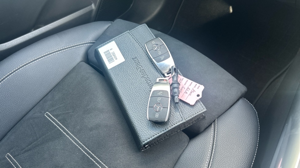 Mercedes-Benz GLA 250e AMG Line Premium 5dr Auto Hatchback - Image 19