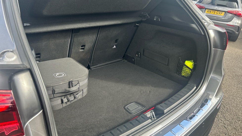 Mercedes-Benz GLA 250e AMG Line Premium 5dr Auto Hatchback - Image 34