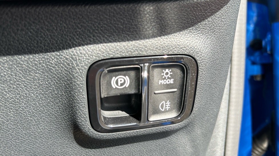 Mercedes-Benz CLA 250+ 200kW EQ Tech AMG Line Ed 85kWh 4dr Auto Electric Saloon - Image 30