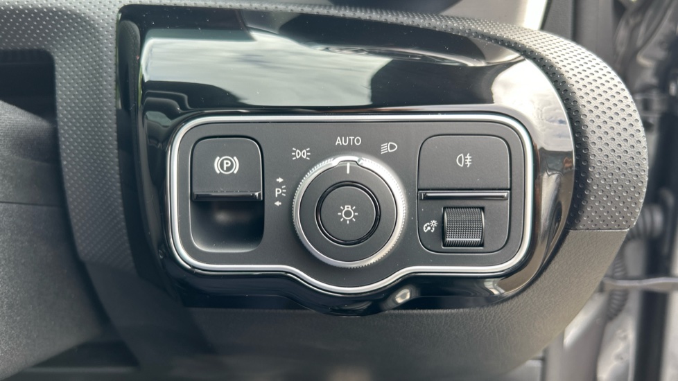 Mercedes-Benz A-Class A180 AMG Line Premium Plus 5dr Auto Petrol Hatchback - Image 34