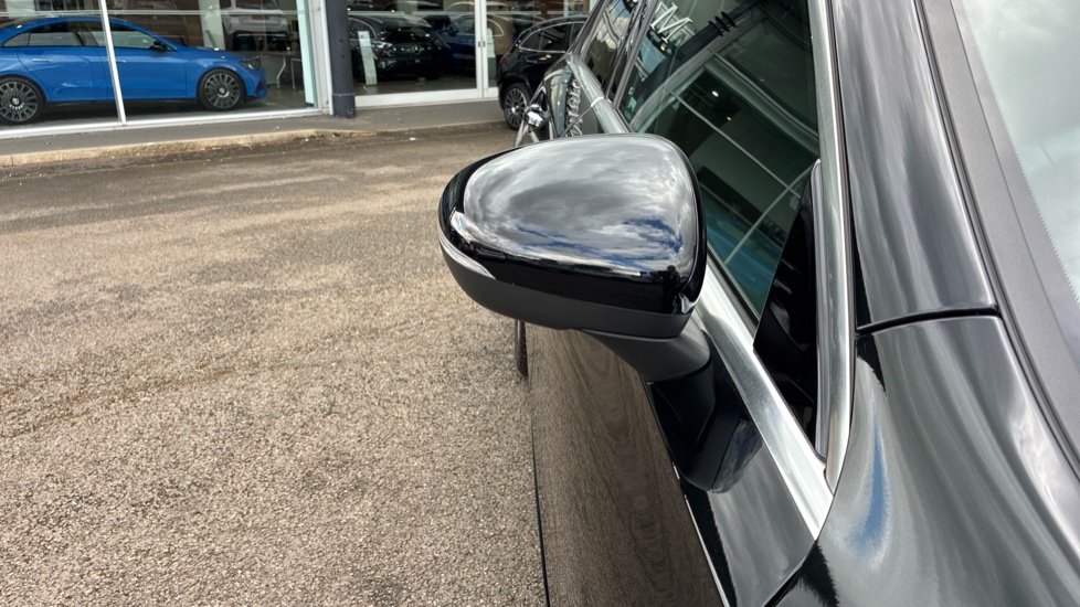 Mercedes-Benz A-Class A200 AMG Line Executive 4dr Auto Petrol Saloon - Image 38