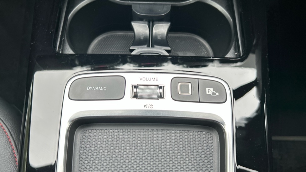 Mercedes-Benz A-Class A200 AMG Line Executive 5dr Auto Petrol Hatchback - Image 29