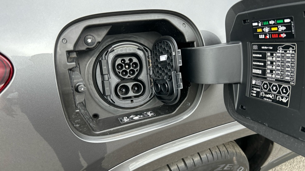 Mercedes-Benz Eqa 250+ 140kW Urban Edition 70.5kWh 5dr Auto Electric Hatchback - Image 41