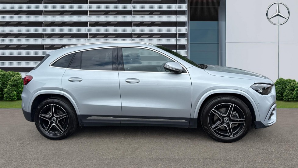 Mercedes-Benz GLA 200 Exclusive Launch Edition 5dr Auto Petrol Hatchback - Image 5