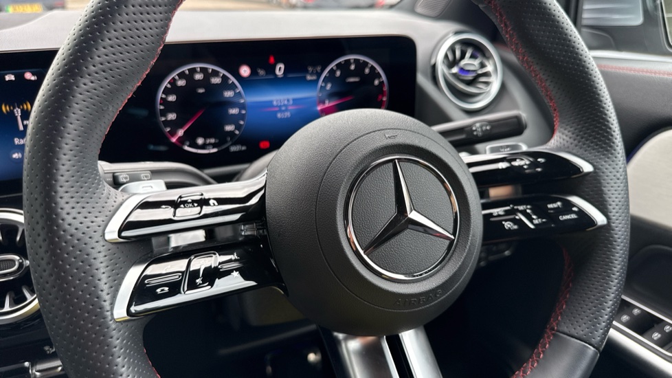 Mercedes-Benz GLA 200 Exclusive Launch Edition 5dr Auto Petrol Hatchback - Image 21