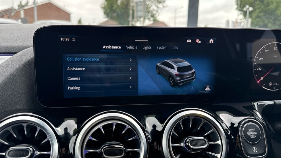 Mercedes-Benz GLA 200 Exclusive Launch Edition 5dr Auto Petrol Hatchback - Image 26