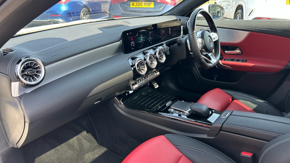Mercedes-Benz CLA 250 AMG Line Premium Plus 5dr Tip Auto Petrol Estate - Image 9