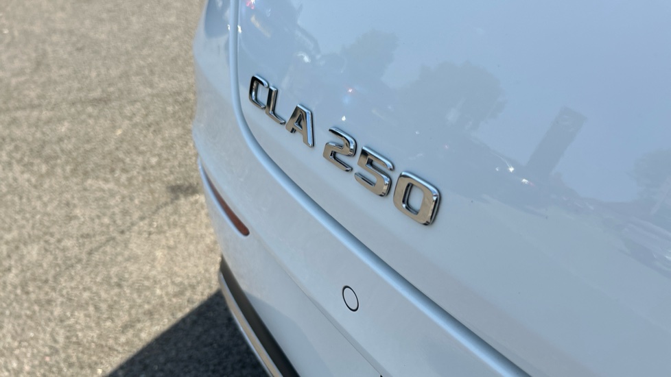Mercedes-Benz CLA 250 AMG Line Premium Plus 5dr Tip Auto Petrol Estate - Image 25