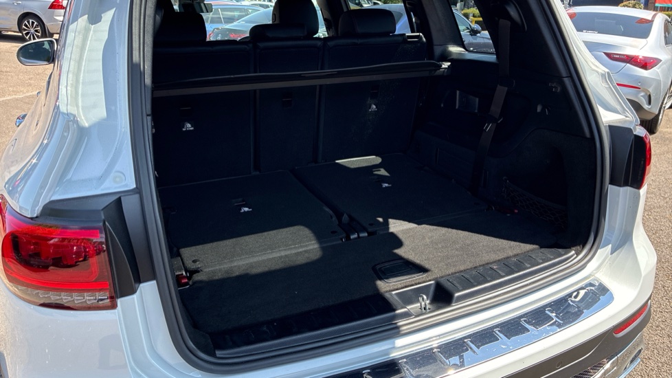 Mercedes-Benz GLB 220d 4Matic AMG Line Premium 5dr 8G-Tronic Diesel Estate - Image 26