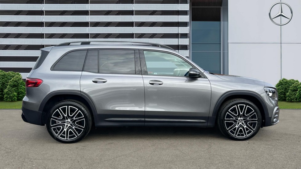 Mercedes-Benz GLB 220d 4Matic AMG Line Premium 5dr 8G-Tronic Diesel Estate - Image 5