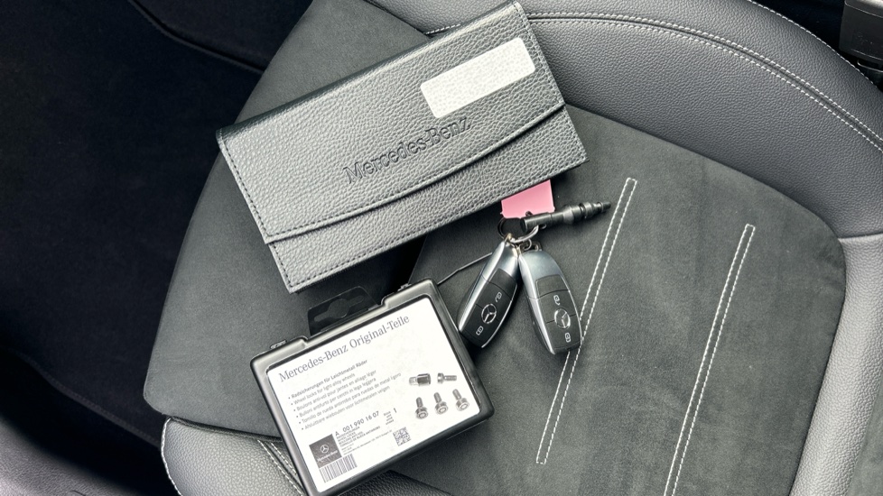 Mercedes-Benz GLB 220d 4Matic AMG Line Premium 5dr 8G-Tronic Diesel Estate - Image 19