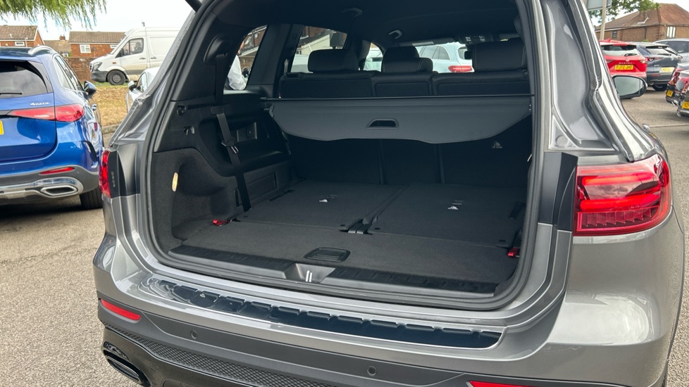 Mercedes-Benz GLB 220d 4Matic AMG Line Premium 5dr 8G-Tronic Diesel Estate - Image 28