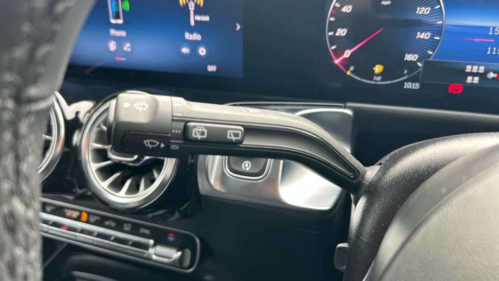 Mercedes-Benz GLB 220d 4Matic AMG Line Premium 5dr 8G-Tronic Diesel Estate - Image 38