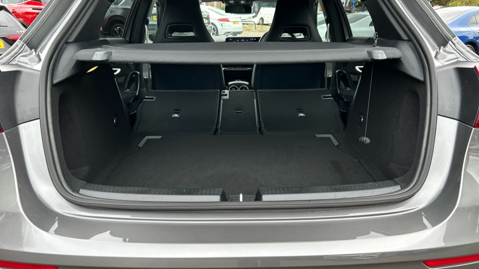 Mercedes-Benz A-Class A200 AMG Line Premium Plus 5dr Auto Petrol Hatchback - Image 39