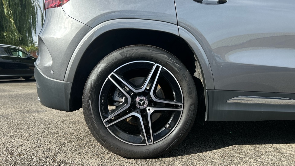Mercedes-Benz GLA 220d 4Matic AMG Line Executive 5dr Auto Diesel Hatchback - Image 7