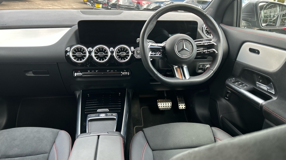 Mercedes-Benz GLA 220d 4Matic AMG Line Executive 5dr Auto Diesel Hatchback - Image 10
