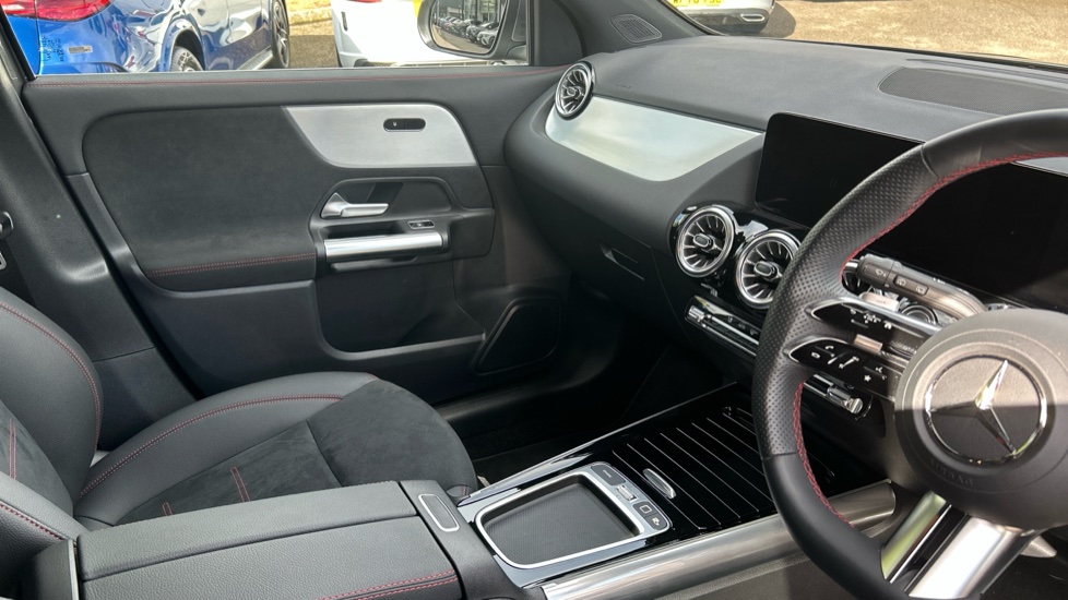 Mercedes-Benz GLA 220d 4Matic AMG Line Executive 5dr Auto Diesel Hatchback - Image 14