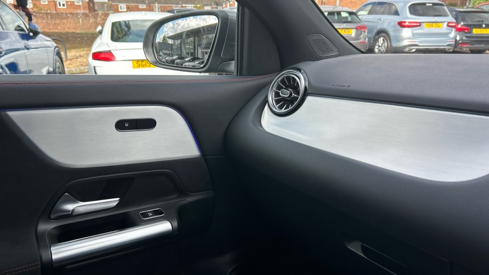 Mercedes-Benz GLA 220d 4Matic AMG Line Executive 5dr Auto Diesel Hatchback - Image 30