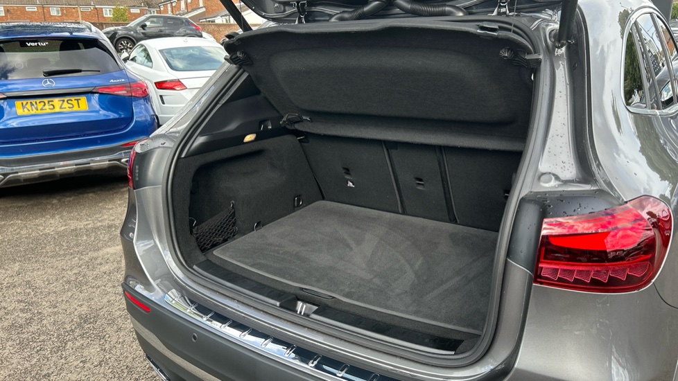 Mercedes-Benz GLA 220d 4Matic AMG Line Executive 5dr Auto Diesel Hatchback - Image 34