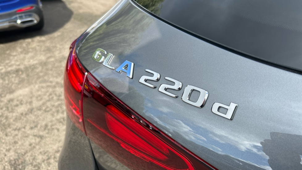 Mercedes-Benz GLA 220d 4Matic AMG Line Executive 5dr Auto Diesel Hatchback - Image 40