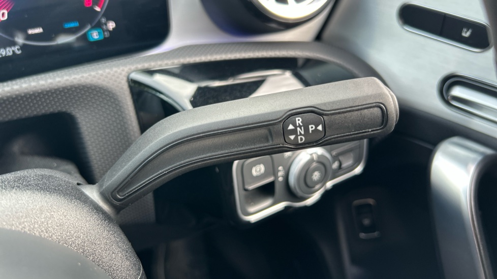 Mercedes-Benz CLA 200 AMG Line Premium Plus 4dr Tip Auto Petrol Saloon - Image 13