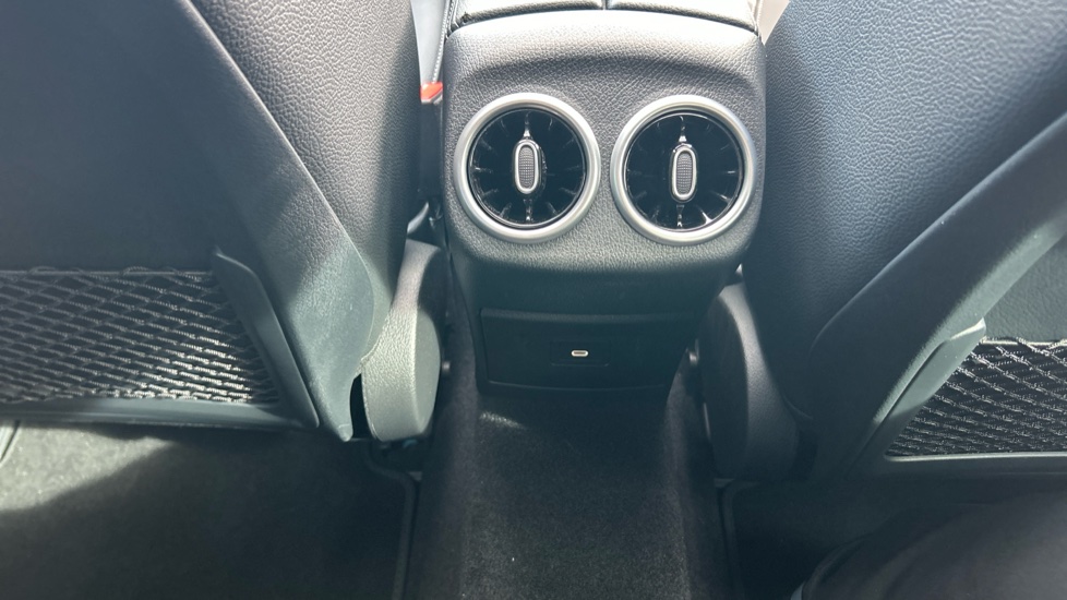 Mercedes-Benz CLA 200 AMG Line Premium Plus 4dr Tip Auto Petrol Saloon - Image 41