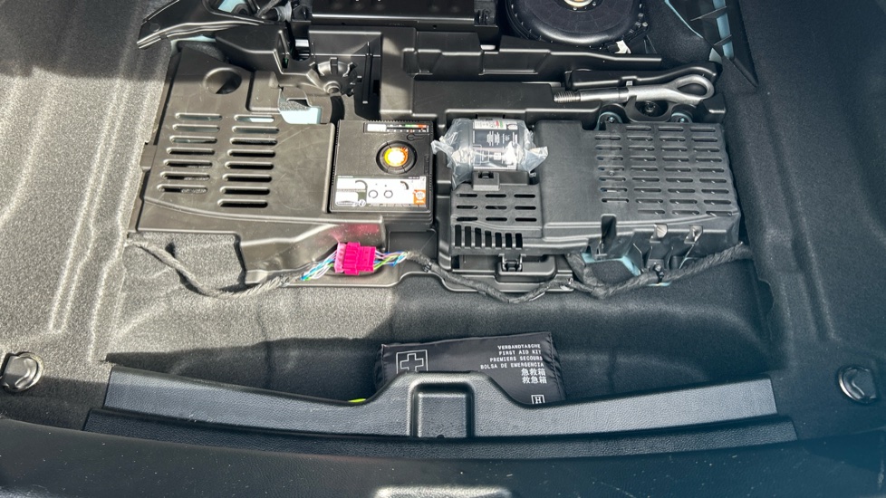 Mercedes-Benz CLA 200 AMG Line Premium Plus 4dr Tip Auto Petrol Saloon - Image 46