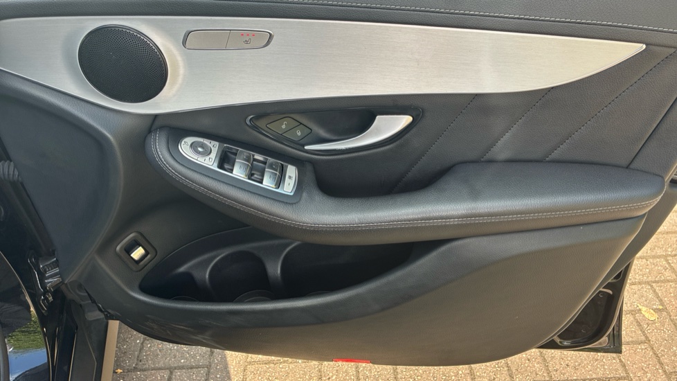 Mercedes-Benz GLC Coupe GLC 300 4Matic AMG Line 5dr 9G-Tronic Petrol Estate - Image 26