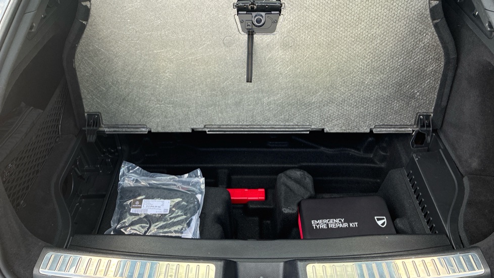 Mercedes-Benz GLC Coupe GLC 300 4Matic AMG Line 5dr 9G-Tronic Petrol Estate - Image 36