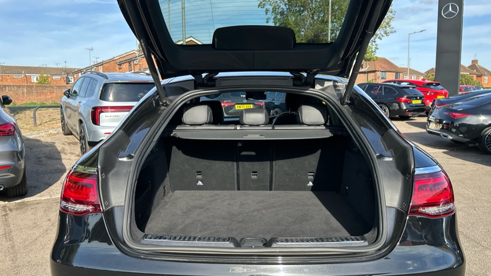 Mercedes-Benz GLC Coupe GLC 300d 4Matic AMG Line Premium 5dr 9G-Tronic Diesel Estate - Image 4