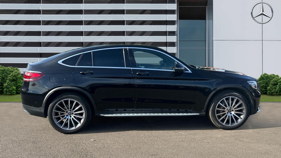 Mercedes-Benz GLC Coupe GLC 300d 4Matic AMG Line Premium 5dr 9G-Tronic Diesel Estate - Image 5