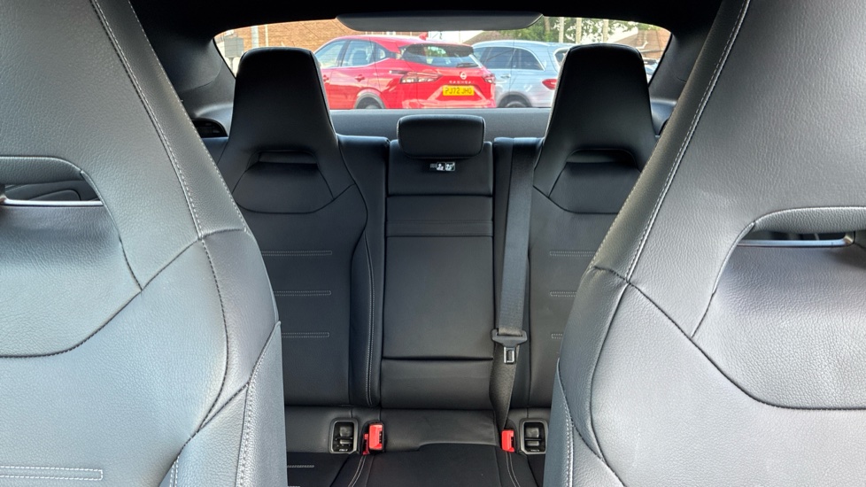 Mercedes-Benz CLA 200 AMG Line Premium Plus 4dr Tip Auto Petrol Saloon - Image 15