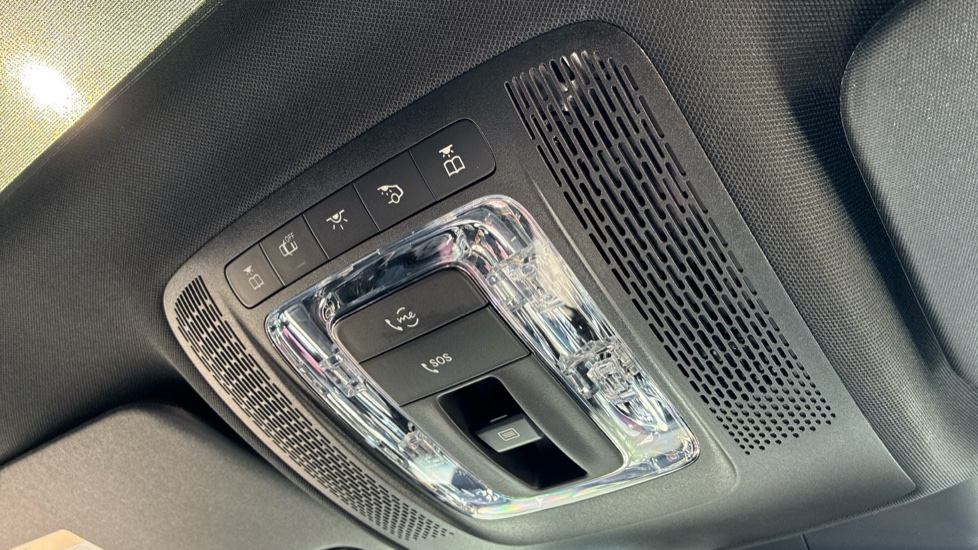 Mercedes-Benz CLA 200 AMG Line Premium Plus 4dr Tip Auto Petrol Saloon - Image 35