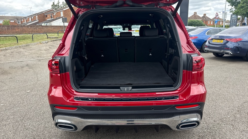 Mercedes-Benz GLB 220d 4Matic AMG Line Premium 5dr 8G-Tronic Diesel Estate - Image 4