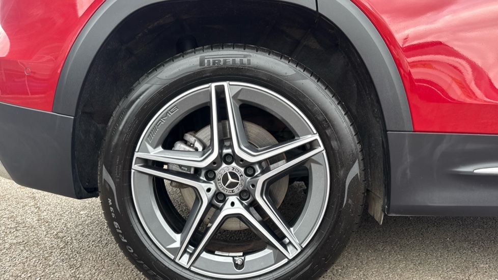 Mercedes-Benz GLB 220d 4Matic AMG Line Premium 5dr 8G-Tronic Diesel Estate - Image 7