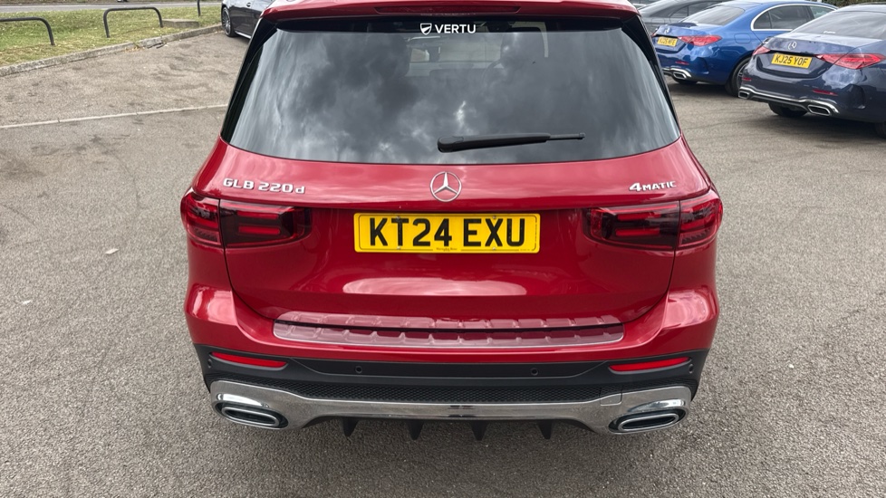 Mercedes-Benz GLB 220d 4Matic AMG Line Premium 5dr 8G-Tronic Diesel Estate - Image 29