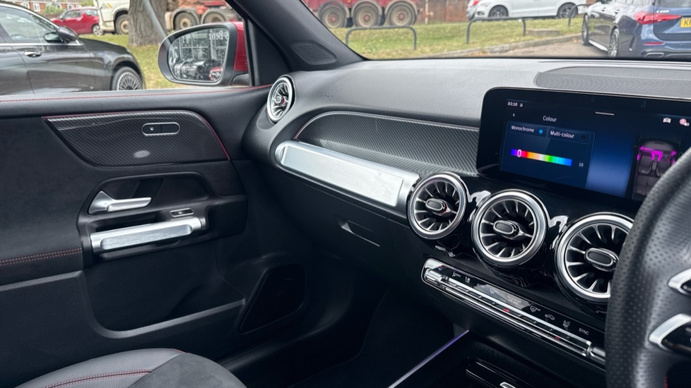 Mercedes-Benz GLB 220d 4Matic AMG Line Premium 5dr 8G-Tronic Diesel Estate - Image 35