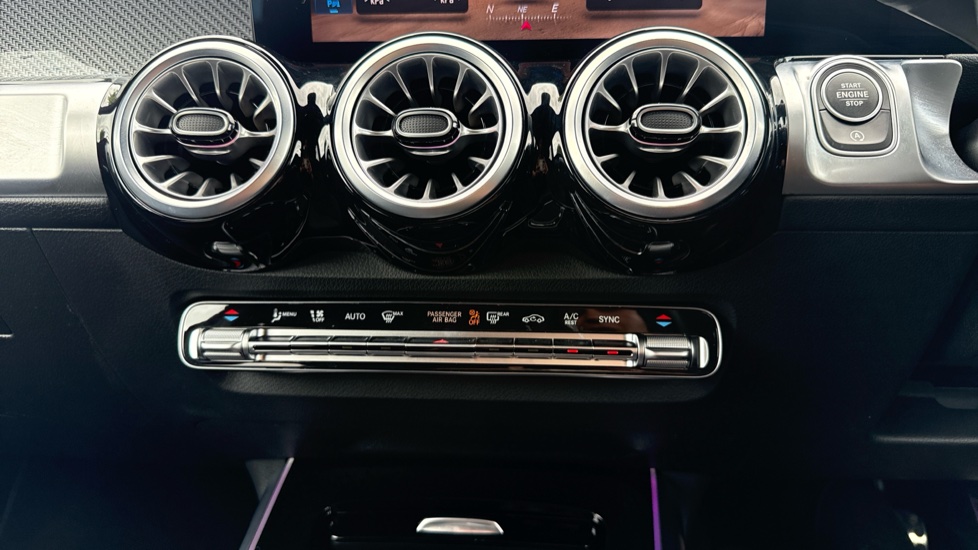 Mercedes-Benz GLB 220d 4Matic AMG Line Premium 5dr 8G-Tronic Diesel Estate - Image 40