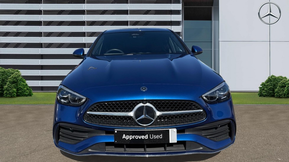 Mercedes-Benz C-Class C200 AMG Line 4dr 9G-Tronic Petrol Saloon - Image 3