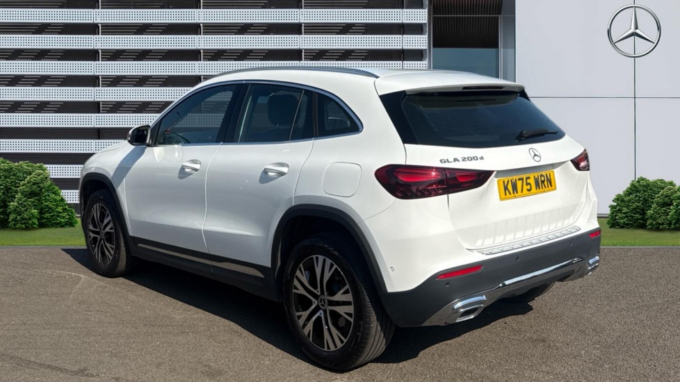 Mercedes-Benz GLA 200d Sport Executive 5dr Auto Diesel Hatchback - Image 2