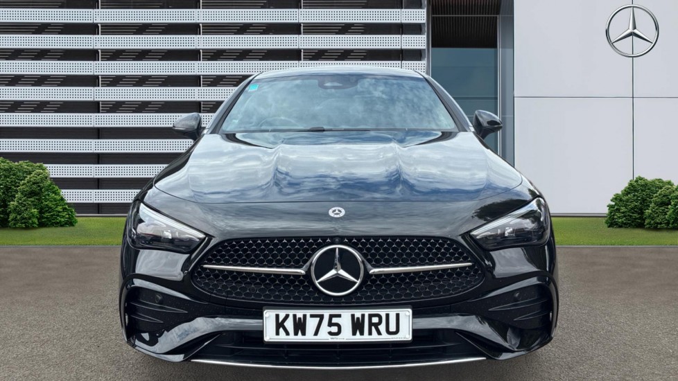Mercedes-Benz Cle 300 4Matic AMG Line Premium + 2dr 9G-Tronic Petrol Coupe - Image 3