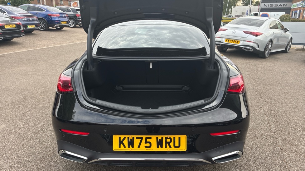 Mercedes-Benz Cle 300 4Matic AMG Line Premium + 2dr 9G-Tronic Petrol Coupe - Image 4