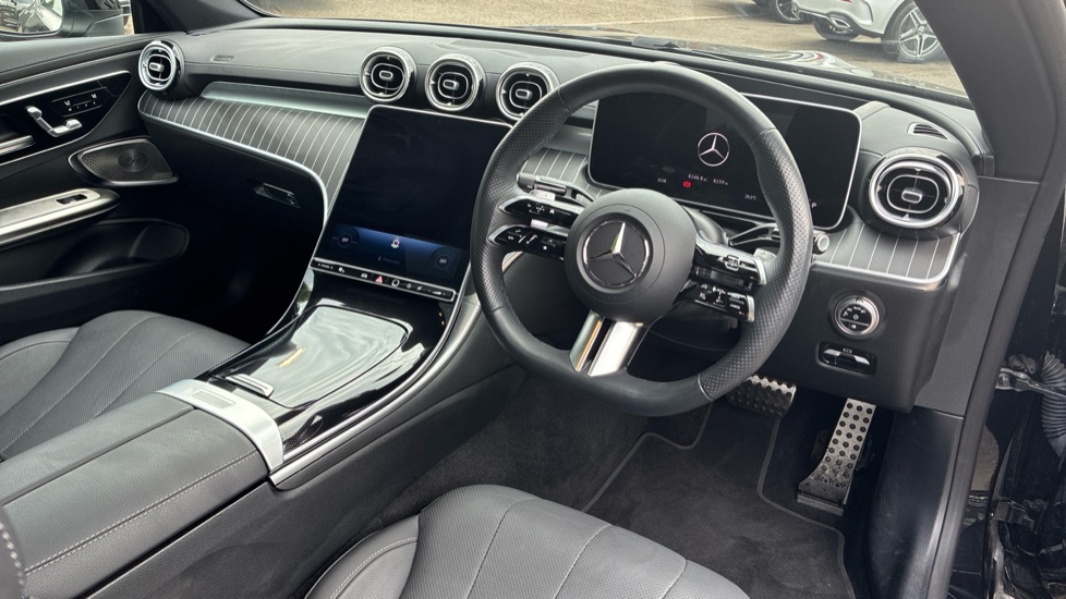 Mercedes-Benz Cle 300 4Matic AMG Line Premium + 2dr 9G-Tronic Petrol Coupe - Image 11